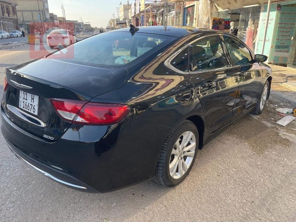 Chrysler 200